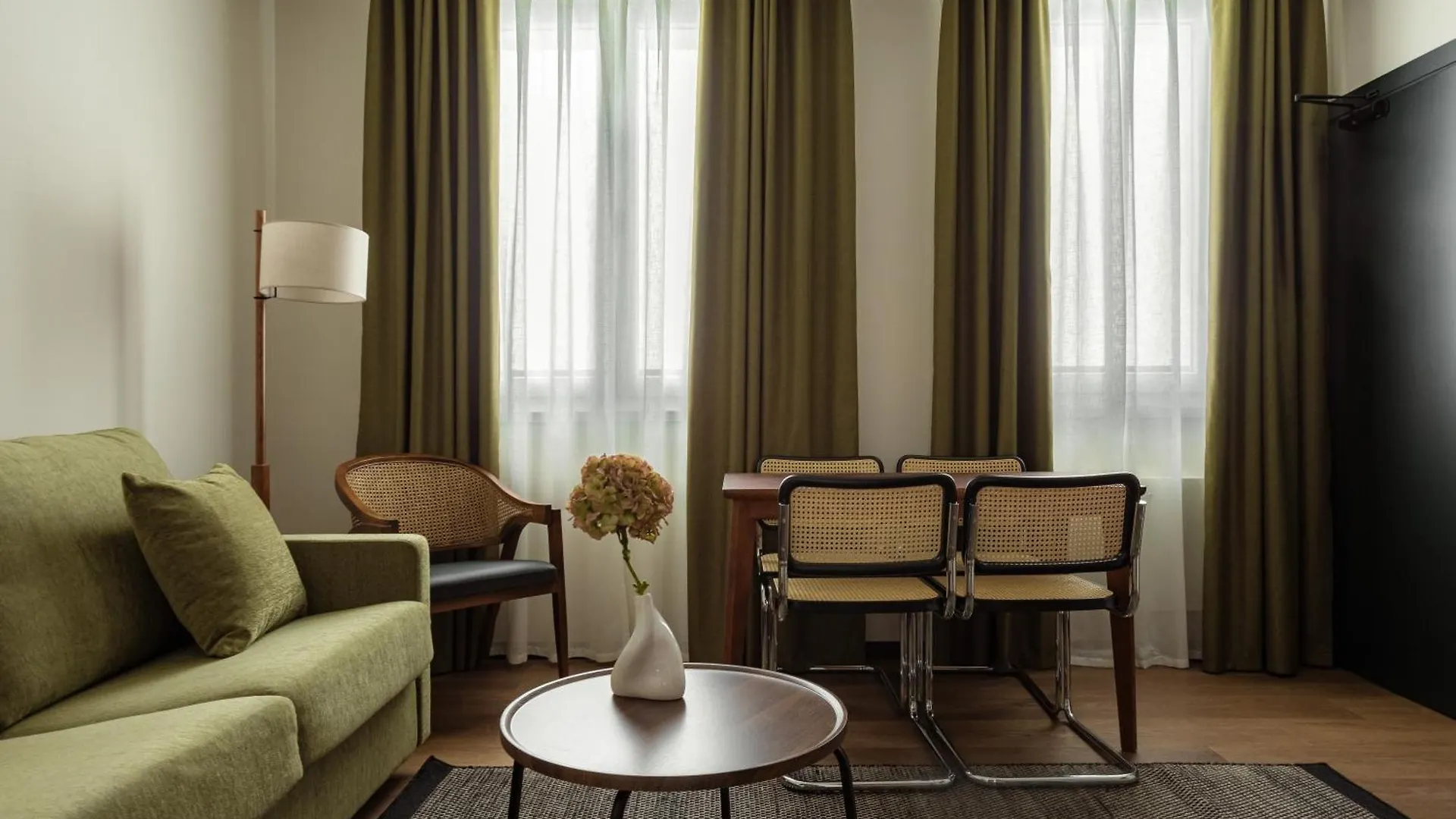 Batimont Suites & Apartments Bilbao Aparthotel